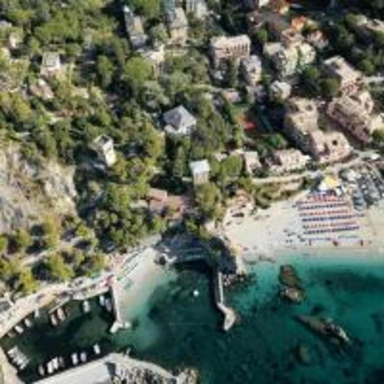 Artana Suites Collection Монтероссо-аль-Маре Экстерьер фото
